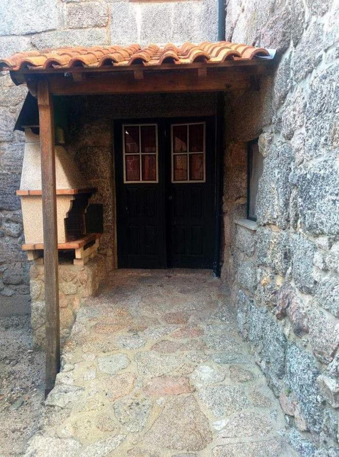 Gasthaus Casa Padre Alexandre Covide Exterior foto