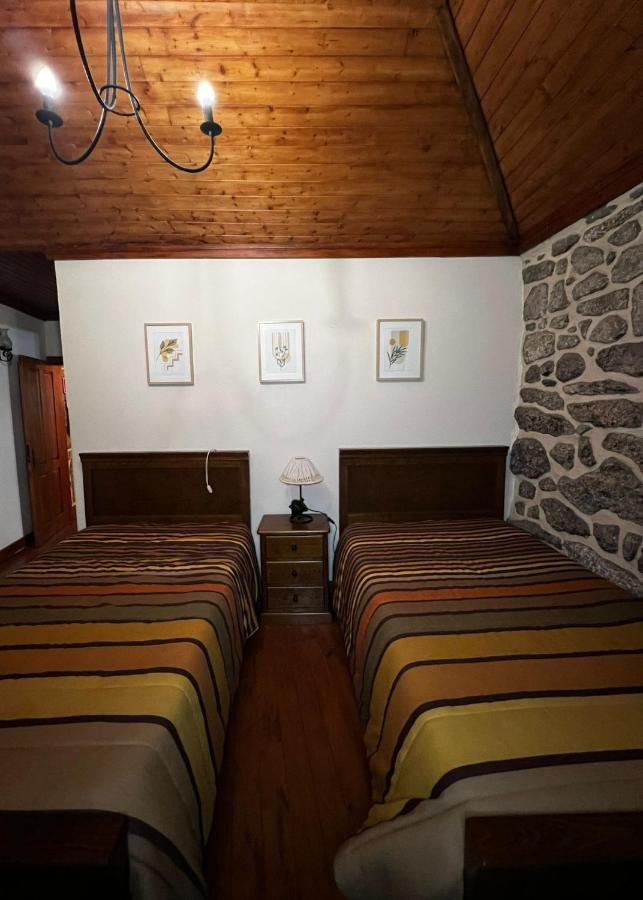 Gasthaus Casa Padre Alexandre Covide Exterior foto